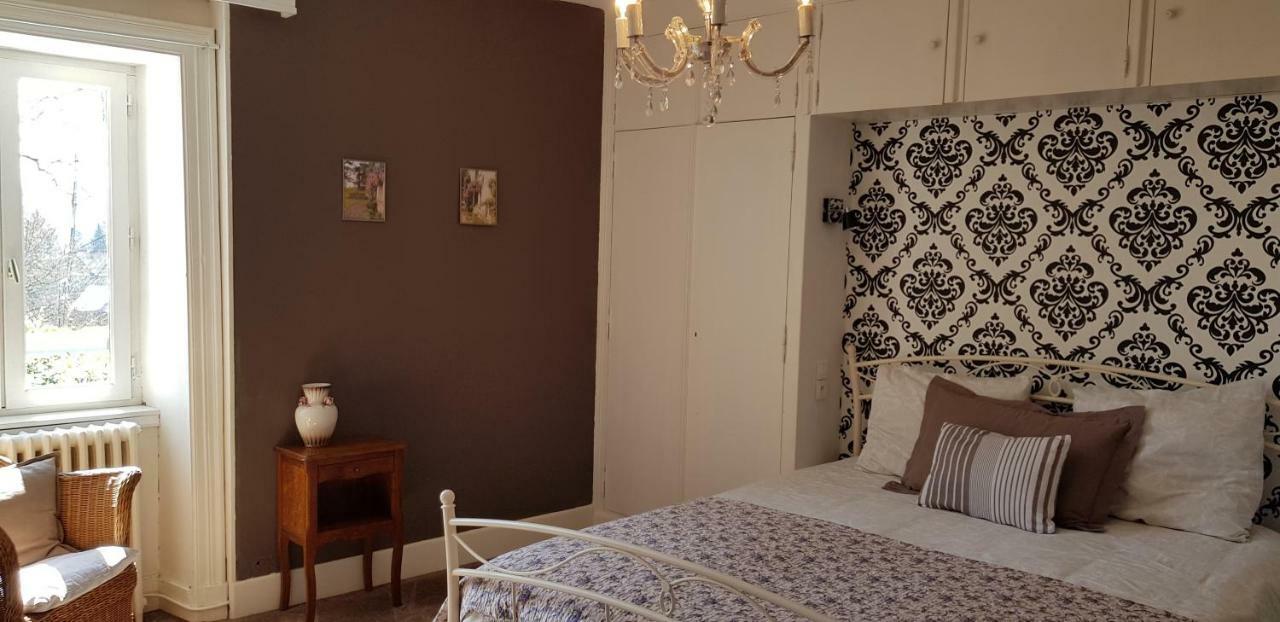 Chambres D'Hotes Le Besset Thiers Exterior photo